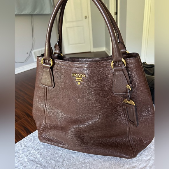 PRADA LEATHER BAG - Picture 2 of 5